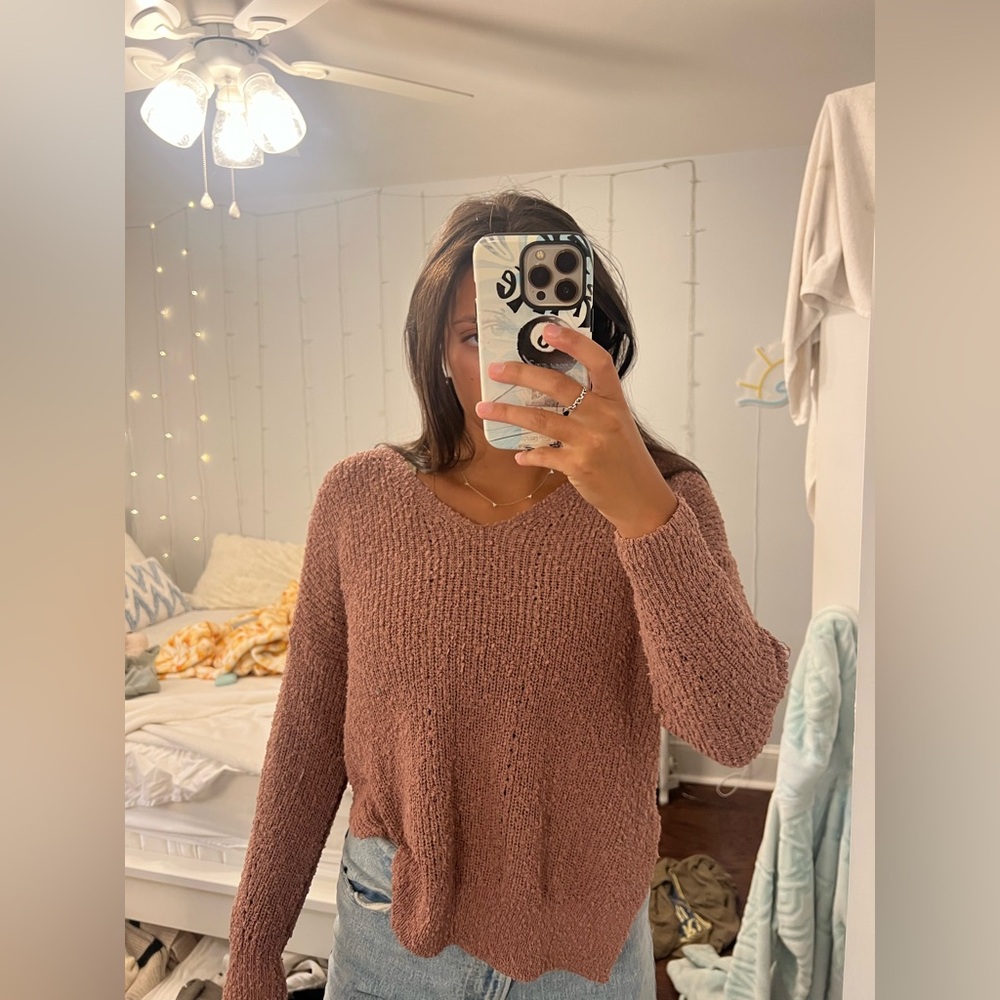 Début sweater